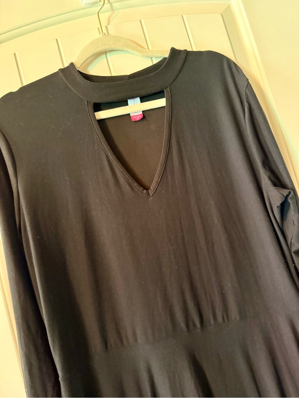 Black Midi Dress with V-Notch. Plus Size - Picture 1 of 9